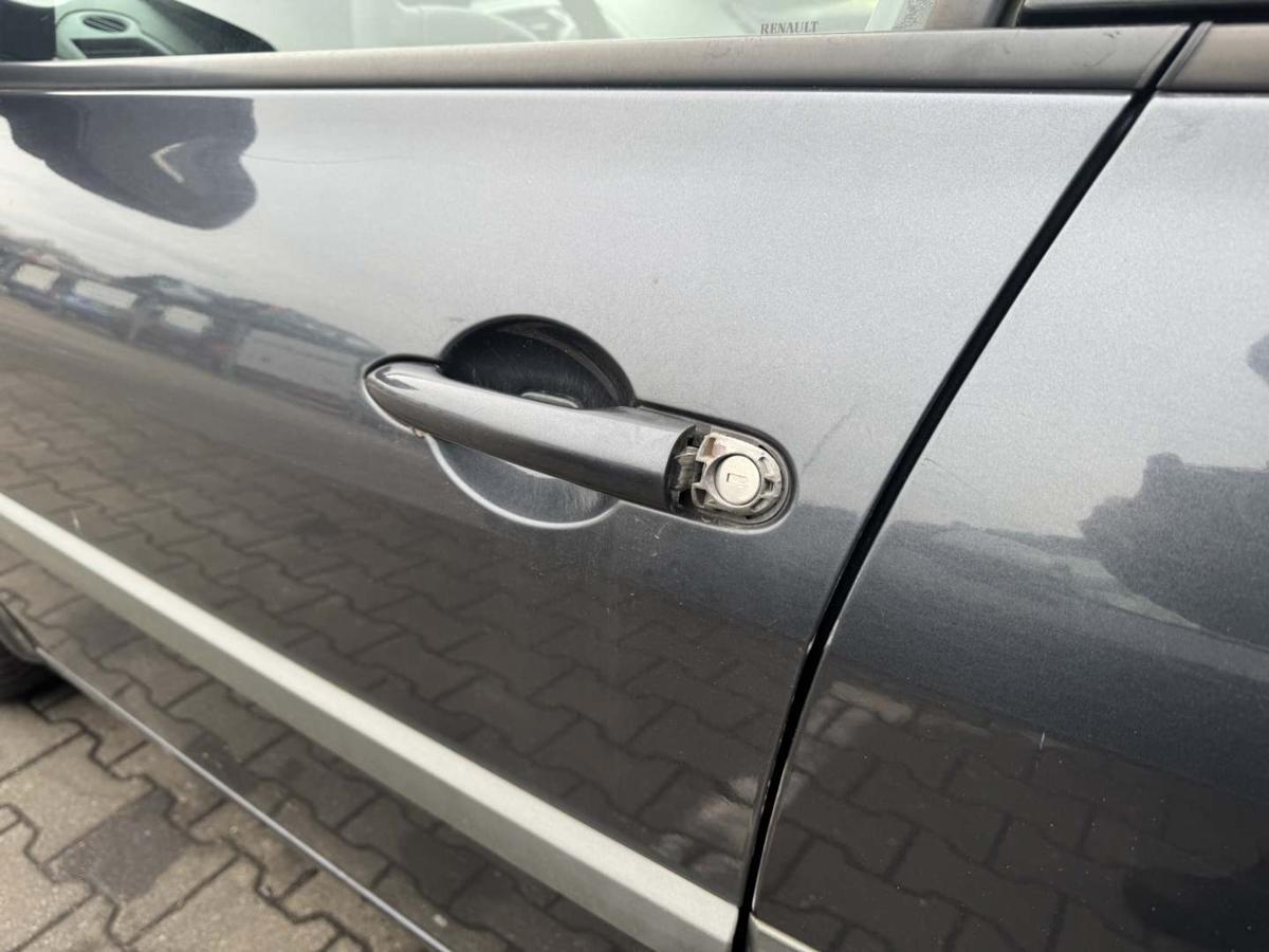 Renault Megane 2 Bj.2006 original T&uuml;r vorn links TEB66 Graphitschwarz Rohbau